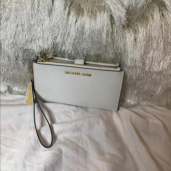 Michael Kors Handbags - MK white jet set double zip wallet
